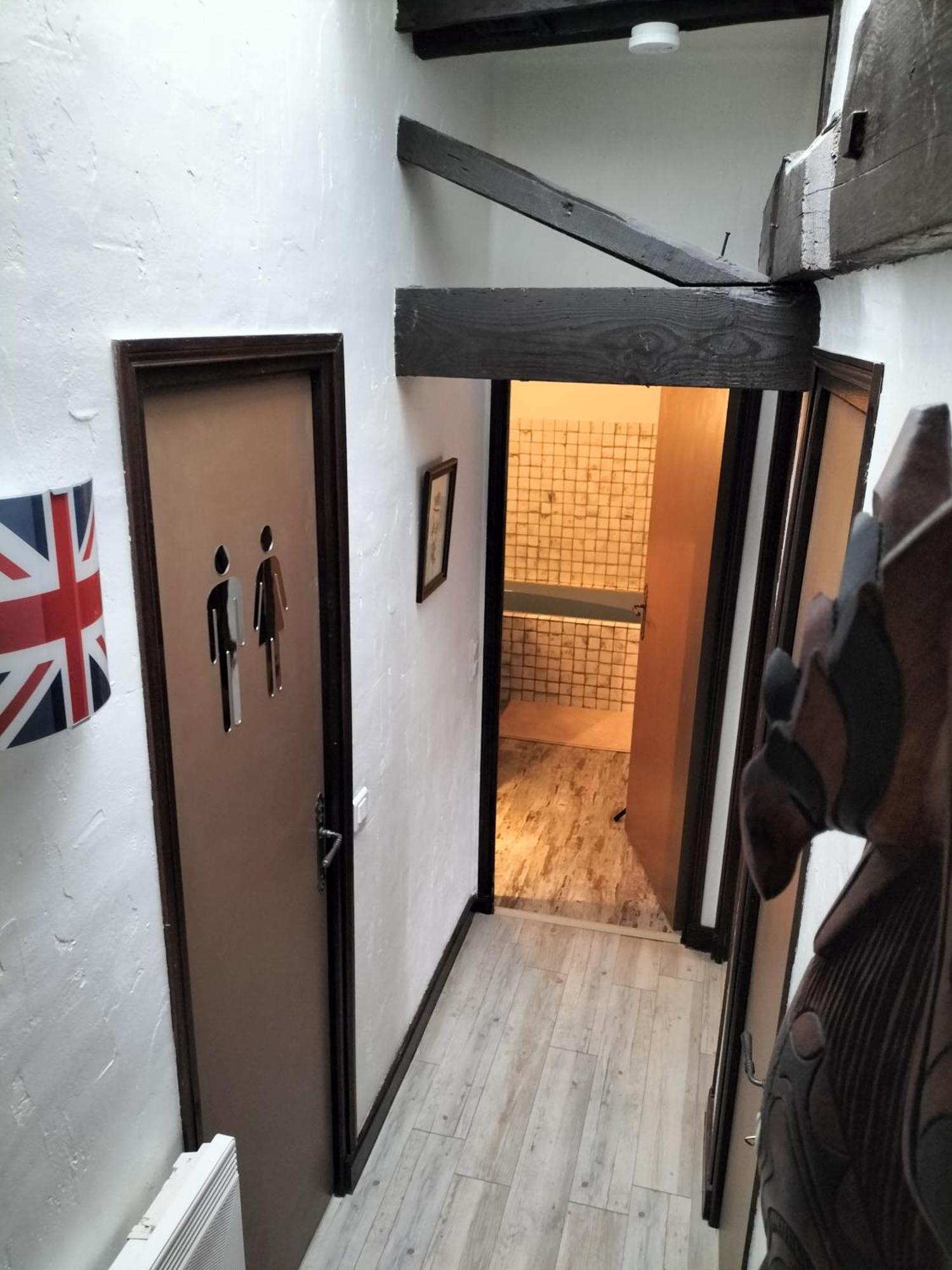Homestay Dans Loft Partage, Cosy Et Spacieux!