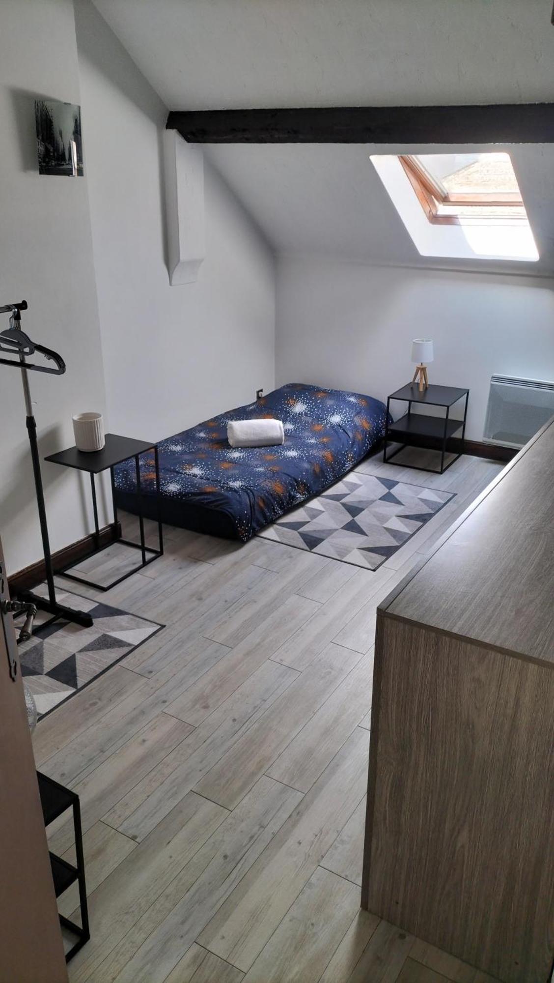 Dans Loft Partage, Cosy Et Spacieux! Homestay *