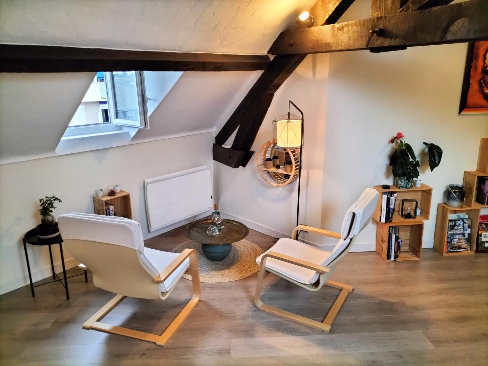 Dans Loft Partage, Cosy Et Spacieux!